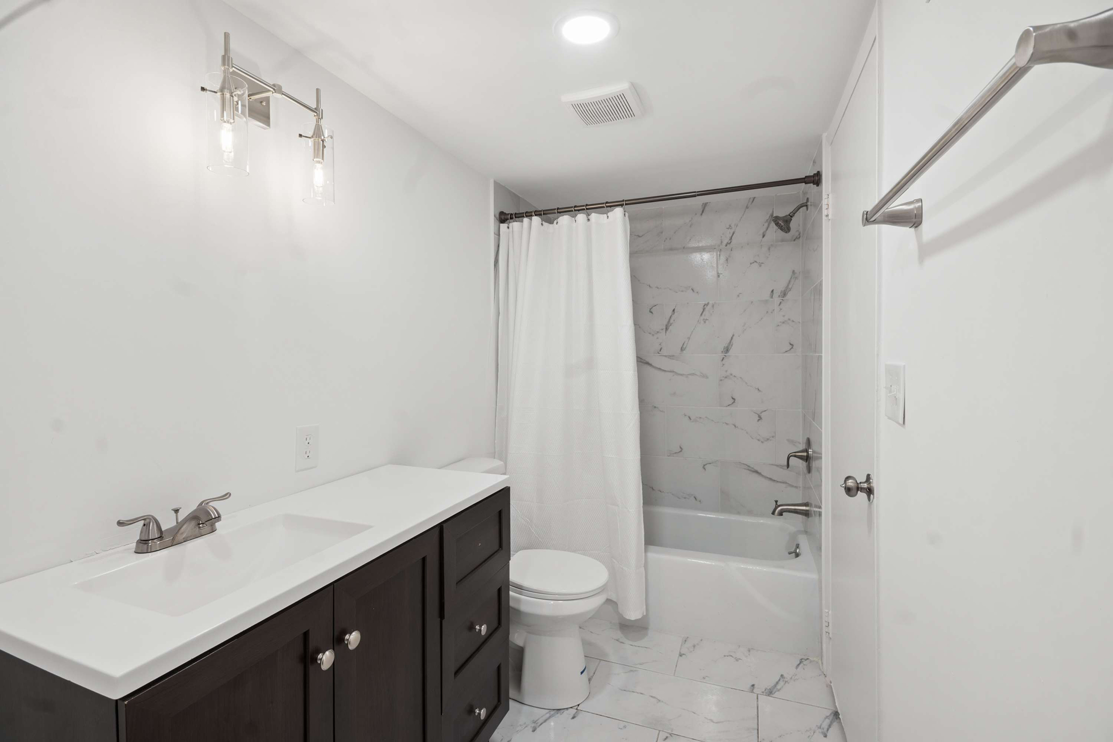  Effortless Living in the Heart of Sandy Springs - 物件實景