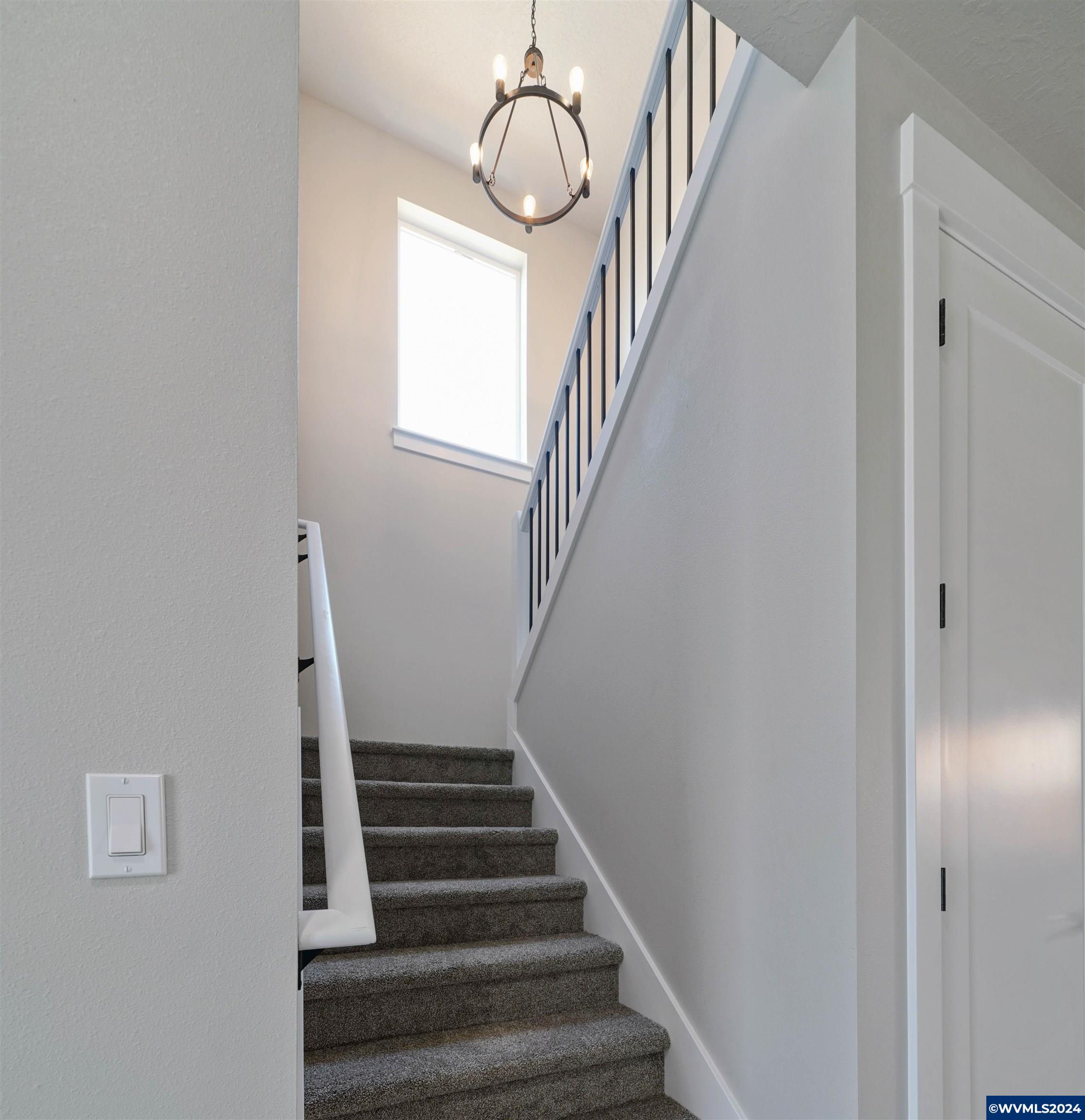 Salem, Oregon, 97306, United States, 3 Bedrooms Bedrooms, ,3 BathroomsBathrooms,Residential,For Sale,1695520