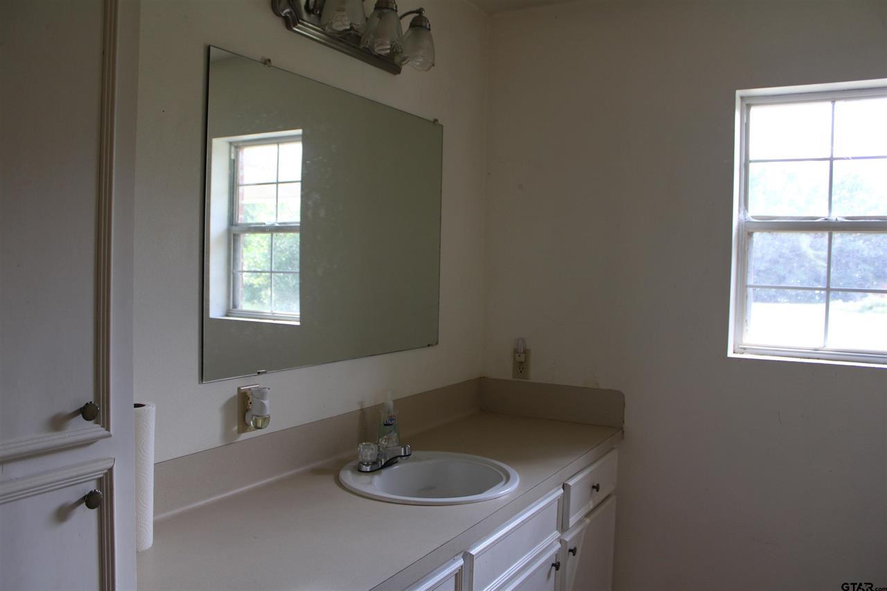 Jacksonville, Texas, 75766, United States, 2 Bedrooms Bedrooms, ,1 BathroomBathrooms,Residential,For Sale,1984164