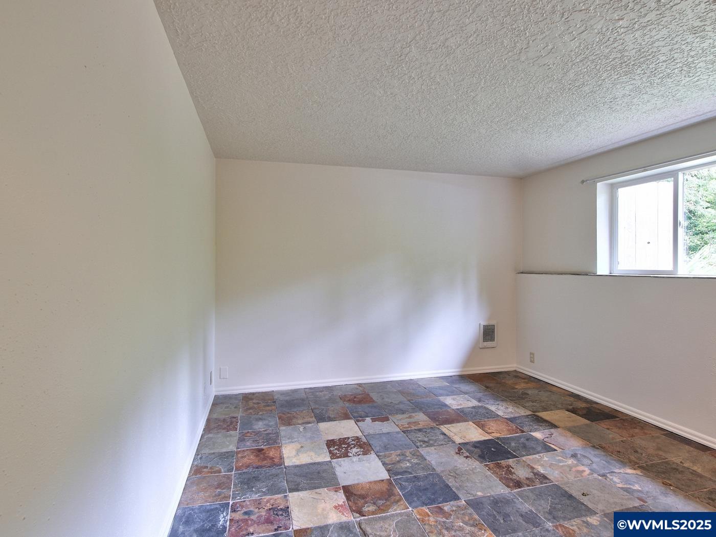 Lincoln City, Oregon, 97367, United States, ,2 BathroomsBathrooms,Residential,For Sale,1878367
