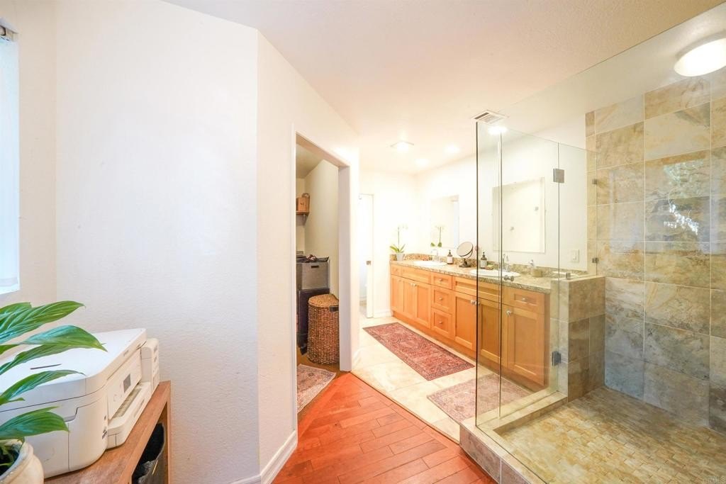 San Diego, California, 92102, United States, 3 Bedrooms Bedrooms, ,4 BathroomsBathrooms,Residential,For Sale,1991892