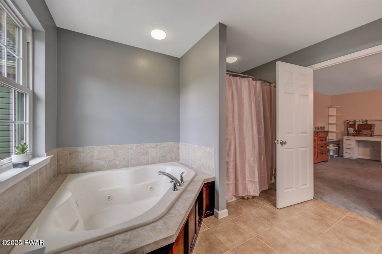 Honesdale, Pennsylvania, 18431, United States, 5 Bedrooms Bedrooms, ,4 BathroomsBathrooms,Residential,For Sale,1973688