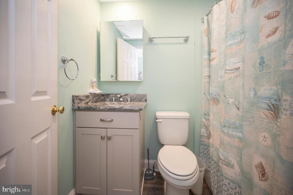 Hague, Virginia, 22469, United States, 4 Bedrooms Bedrooms, ,3 BathroomsBathrooms,Residential,For Sale,1944720