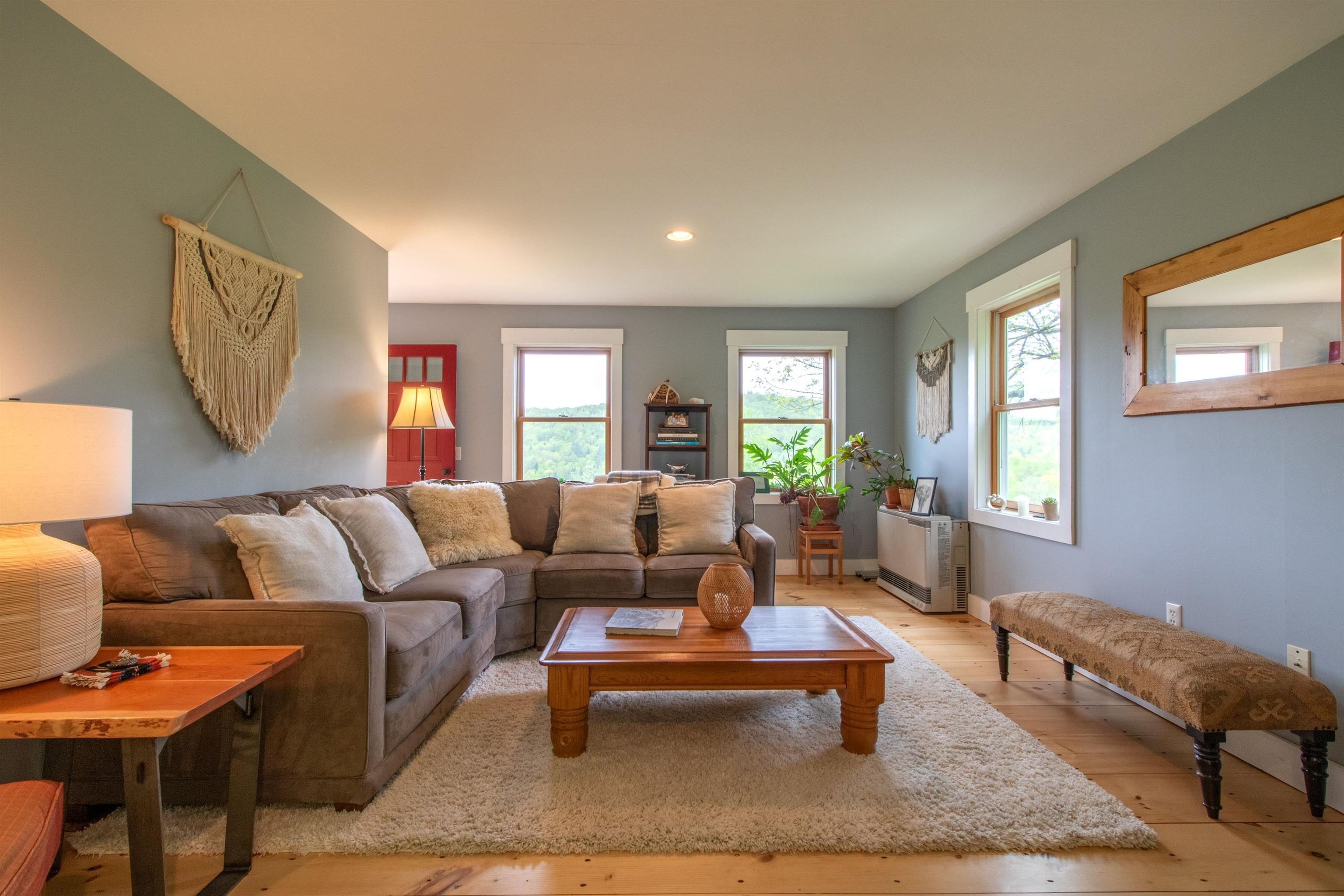 Kirby, Vermont, 05851, United States, 5 Bedrooms Bedrooms, ,3 BathroomsBathrooms,Residential,For Sale,2036584