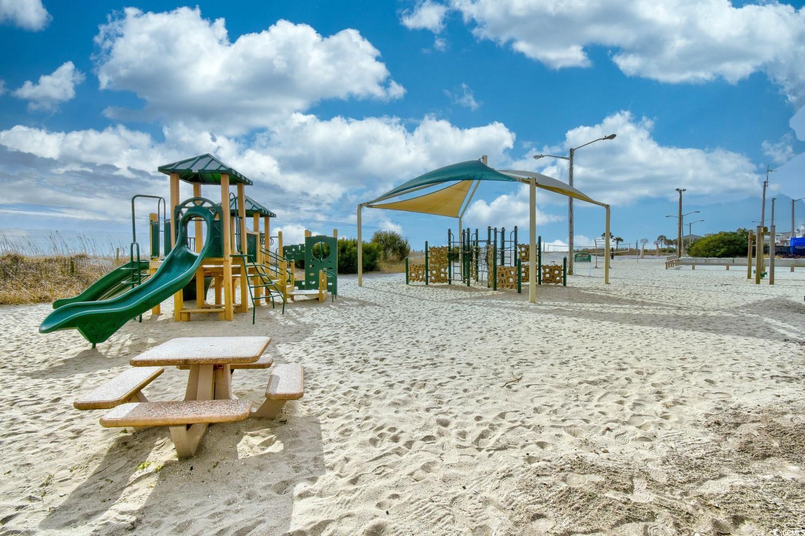 Myrtle Beach, South Carolina, 29575, United States, 7 Bedrooms Bedrooms, ,3 BathroomsBathrooms,Residential,For Sale,1976910