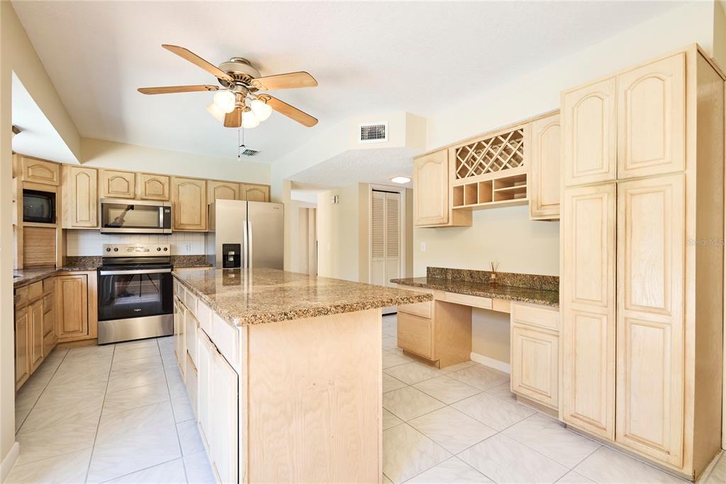 Tampa, Florida, 33618, United States, 3 Bedrooms Bedrooms, ,3 BathroomsBathrooms,Residential,For Sale,1752672