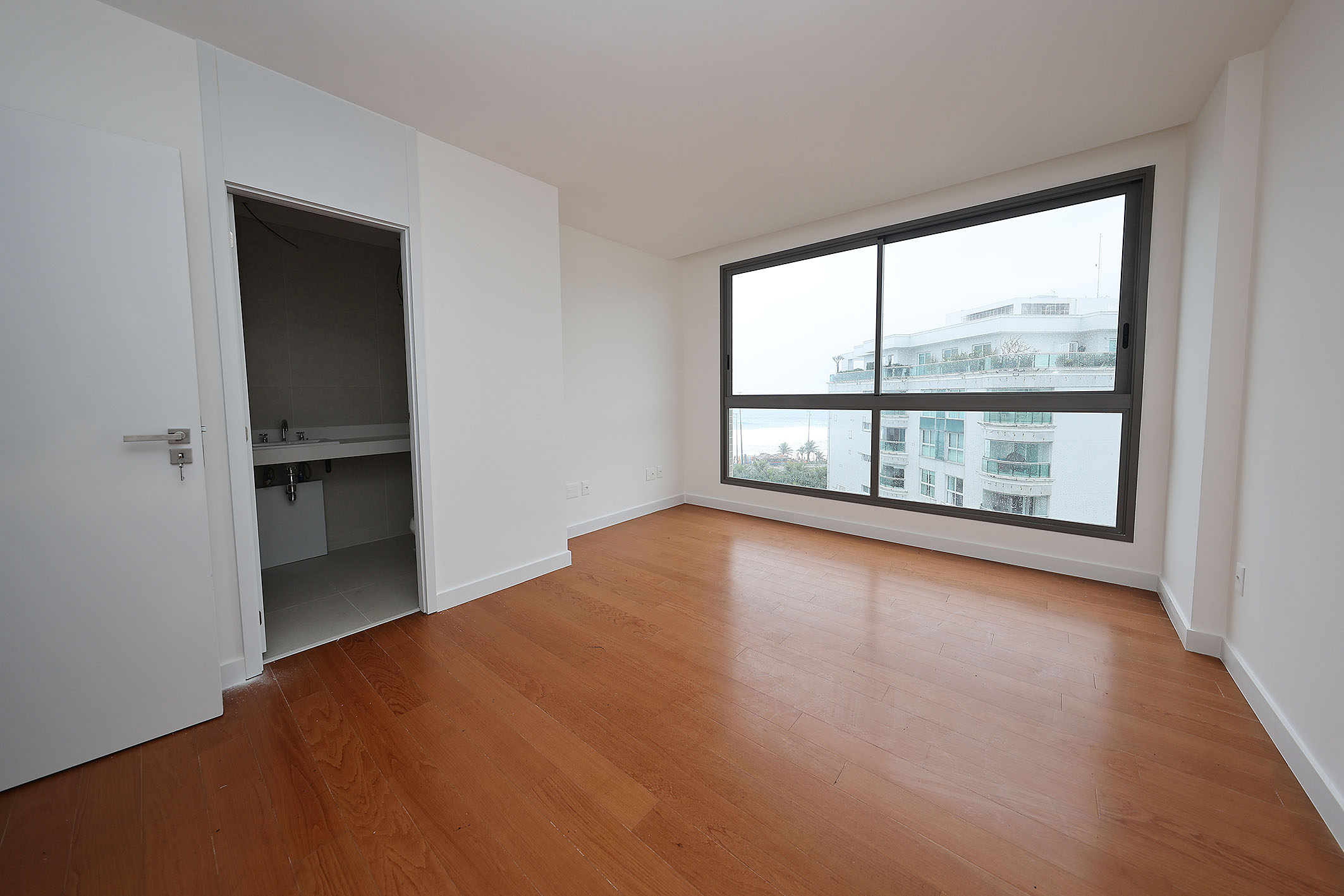  Elegant ocean-view residence in a full-service residential condominium - 物件實景