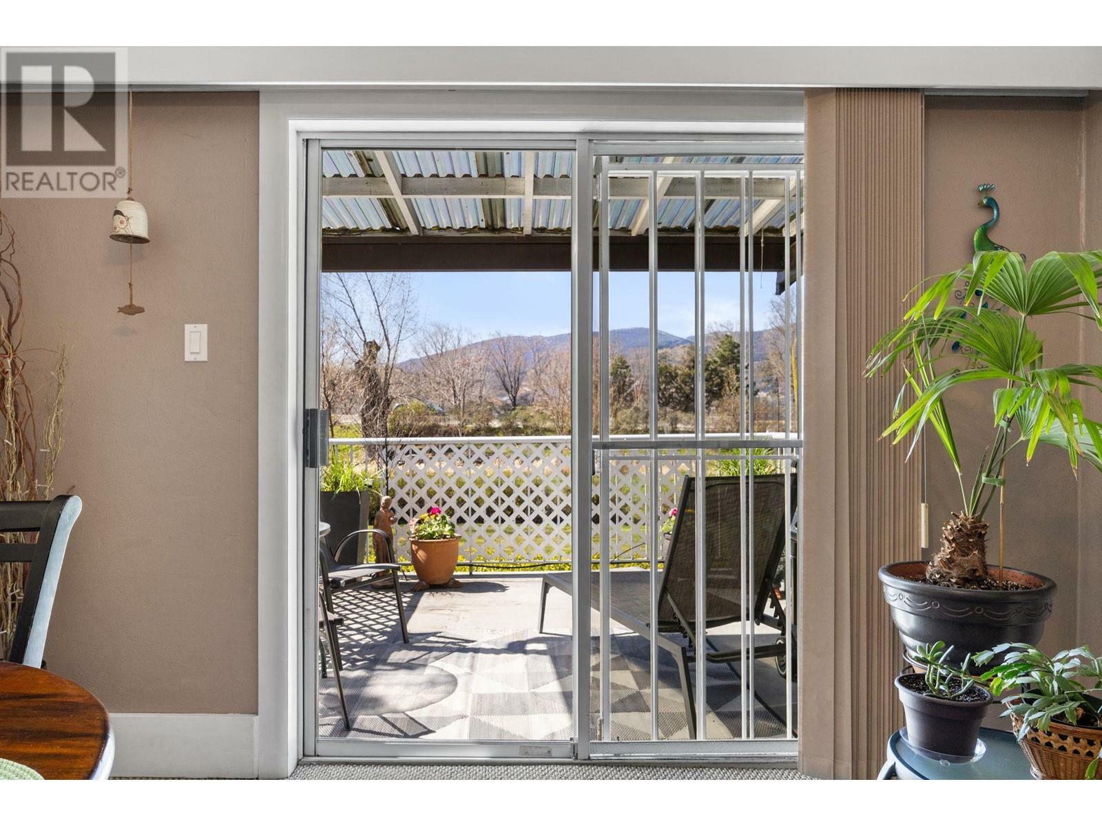KELOWNA, British Columbia, V1Y 1A7, CA, 2 Bedrooms Bedrooms, ,1 BathroomBathrooms,Residential,For Sale,1837740