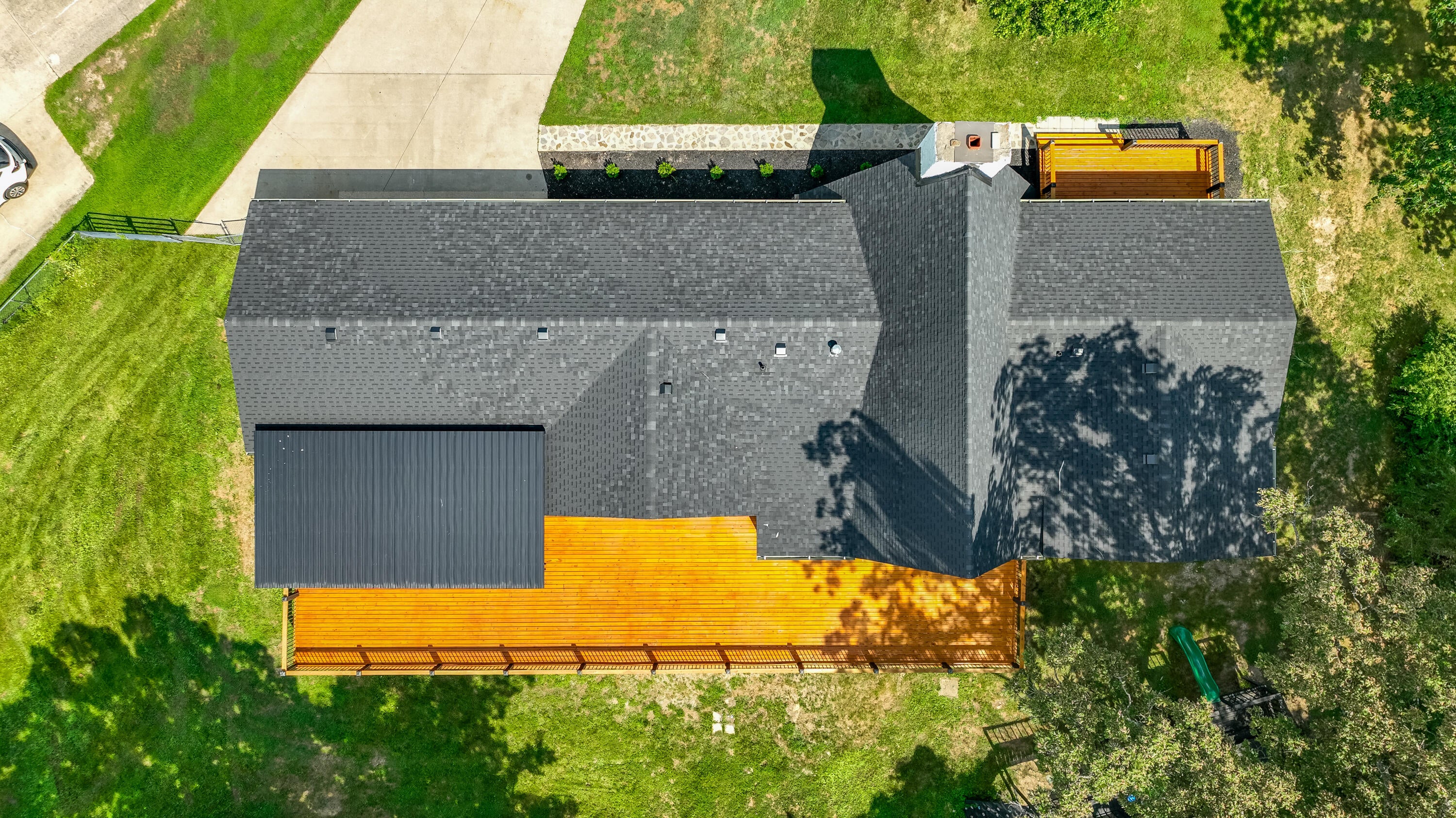 Berea, Kentucky, 40403, United States, 4 Bedrooms Bedrooms, ,4 BathroomsBathrooms,Residential,For Sale,1979235