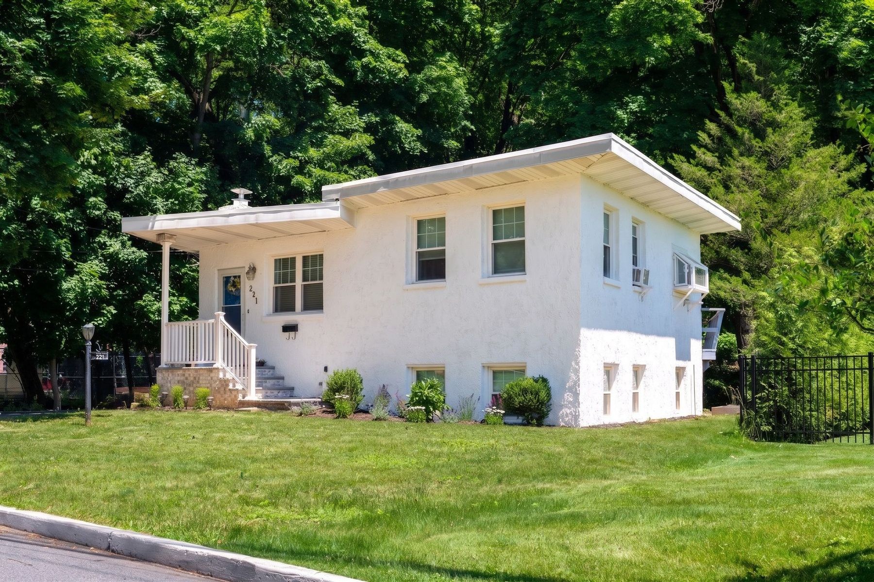  211 Lakeview Drive, Ridgewood, NJ 07450 - 物件實景