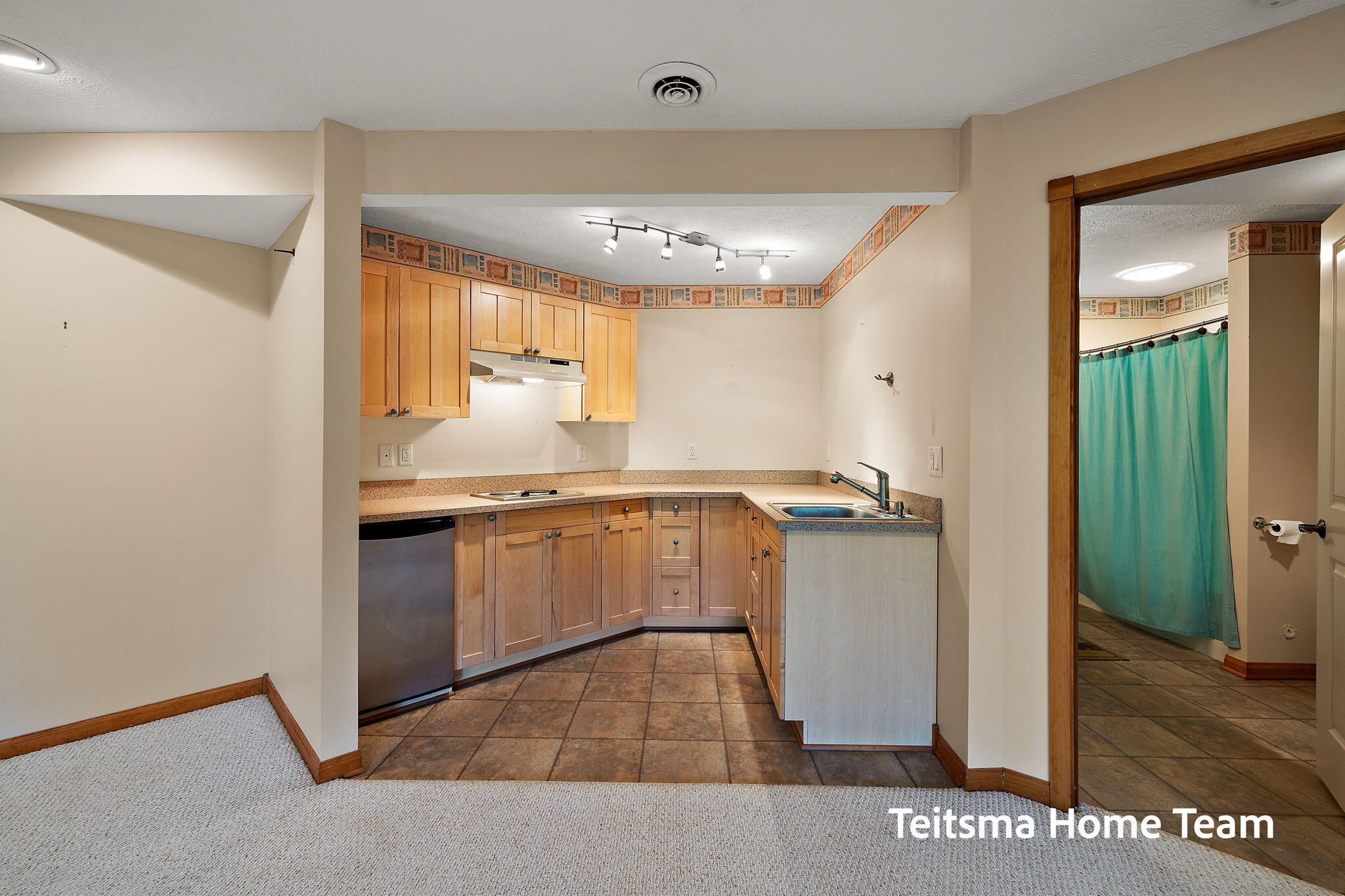 Spring Lake, Michigan, 49456, United States, 2 Bedrooms Bedrooms, ,3 BathroomsBathrooms,Residential,For Sale,1901119