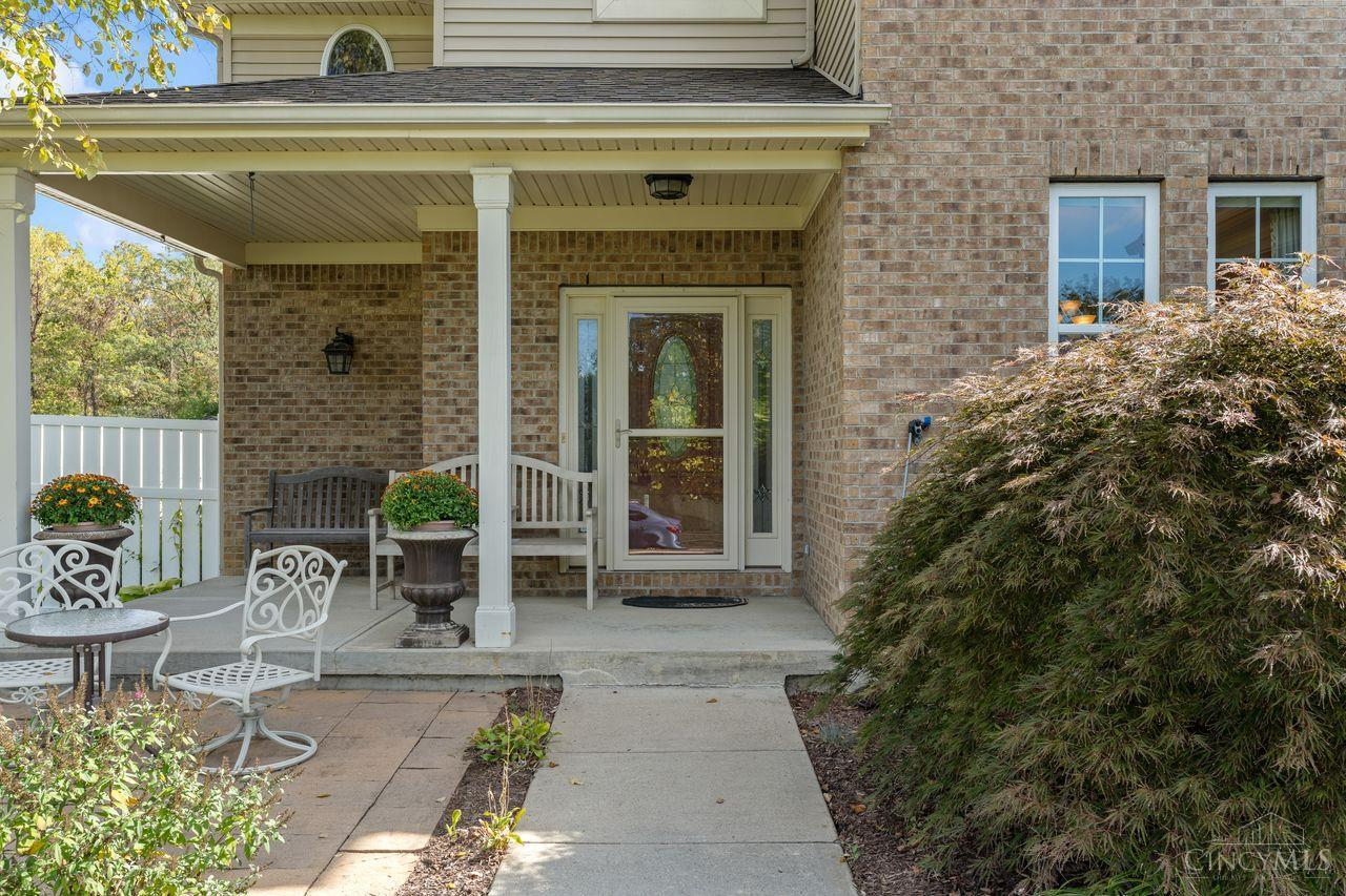 Hamilton Twp, Ohio, 45039, United States, 5 Bedrooms Bedrooms, ,4 BathroomsBathrooms,Residential,For Sale,1989607