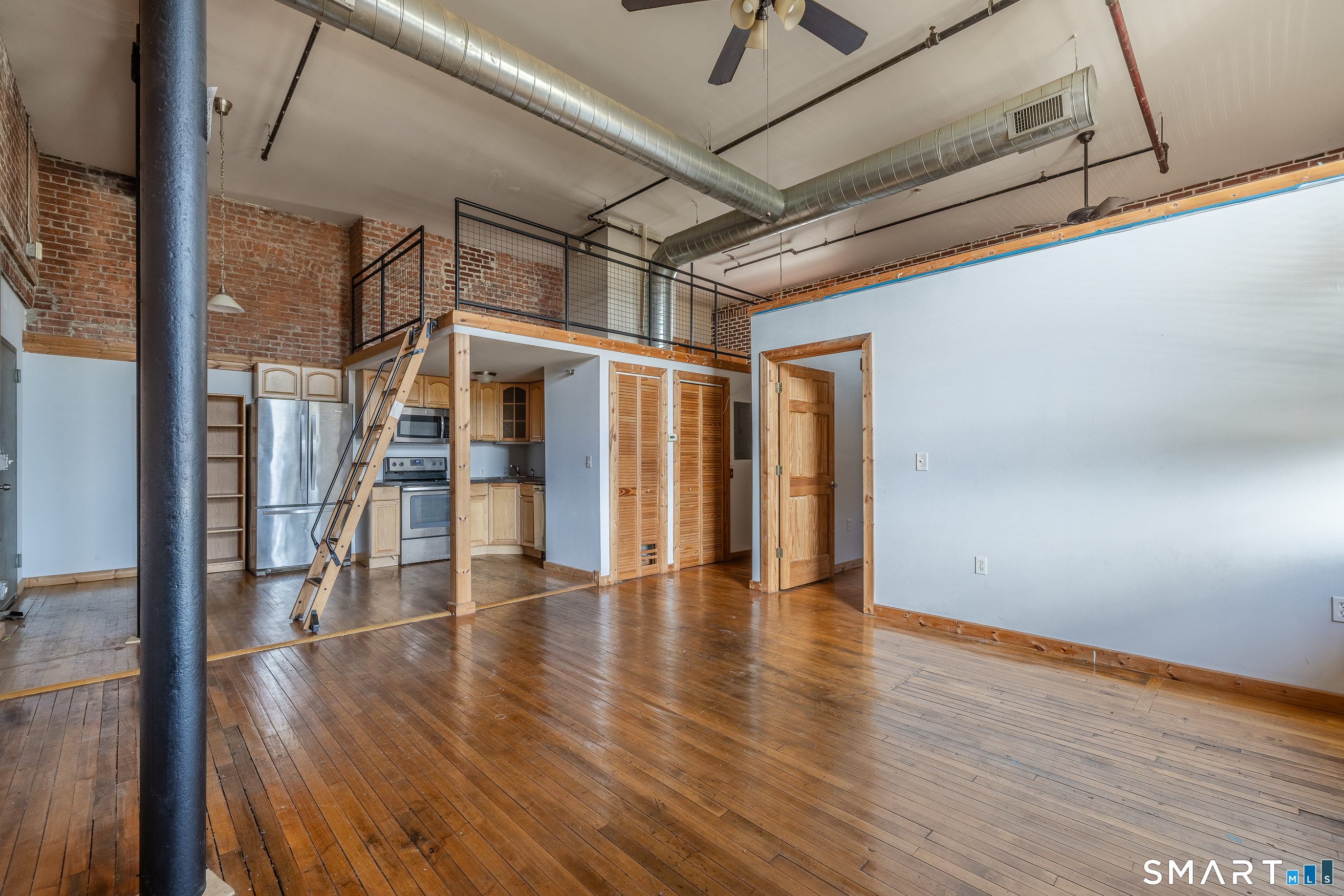Myrtle Ave, Bridgeport, CT 06604