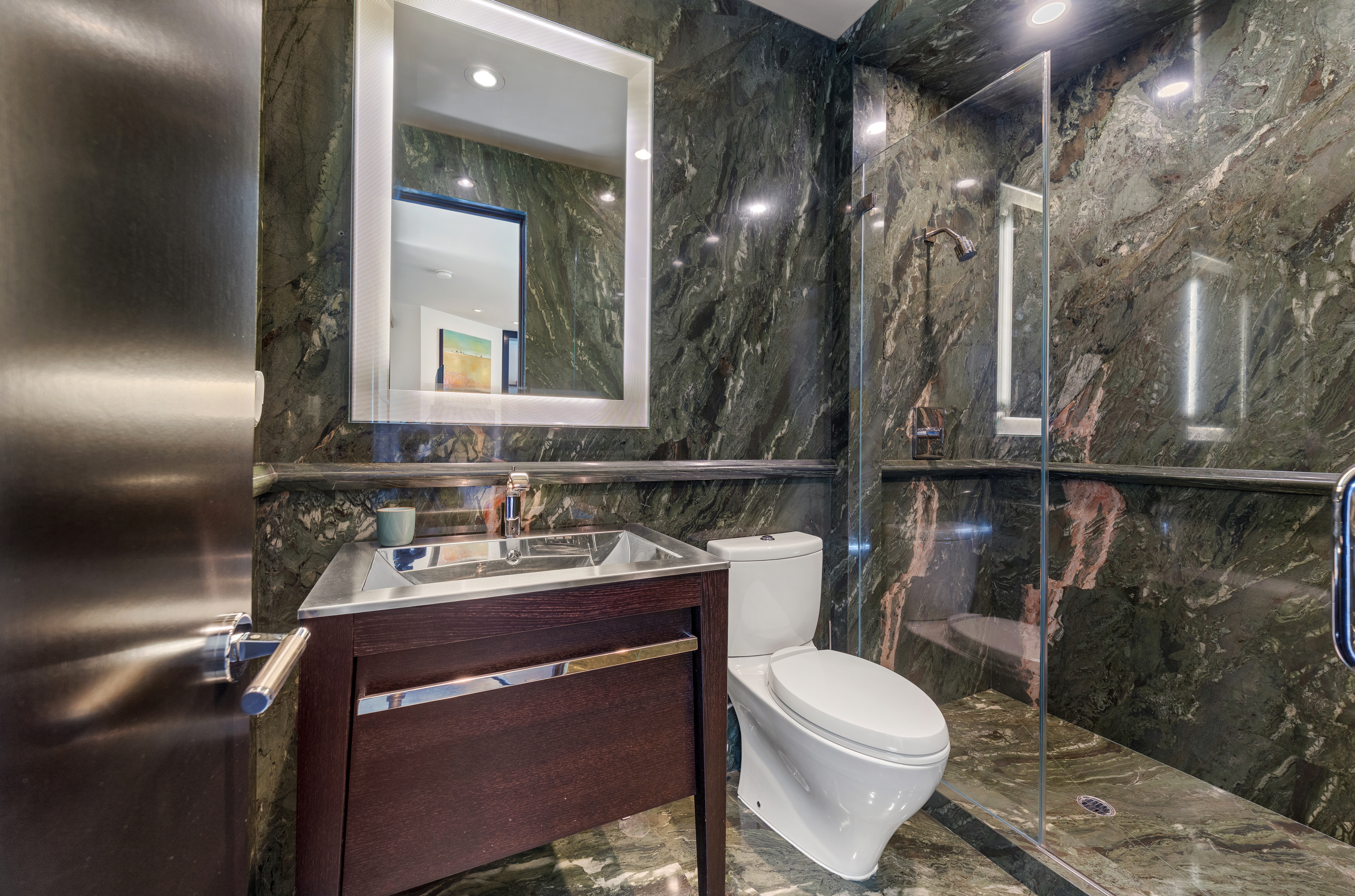 Spectacular Renovated SOMA Home with Rare Museum-Like 7-Car Garage - 物件實景
