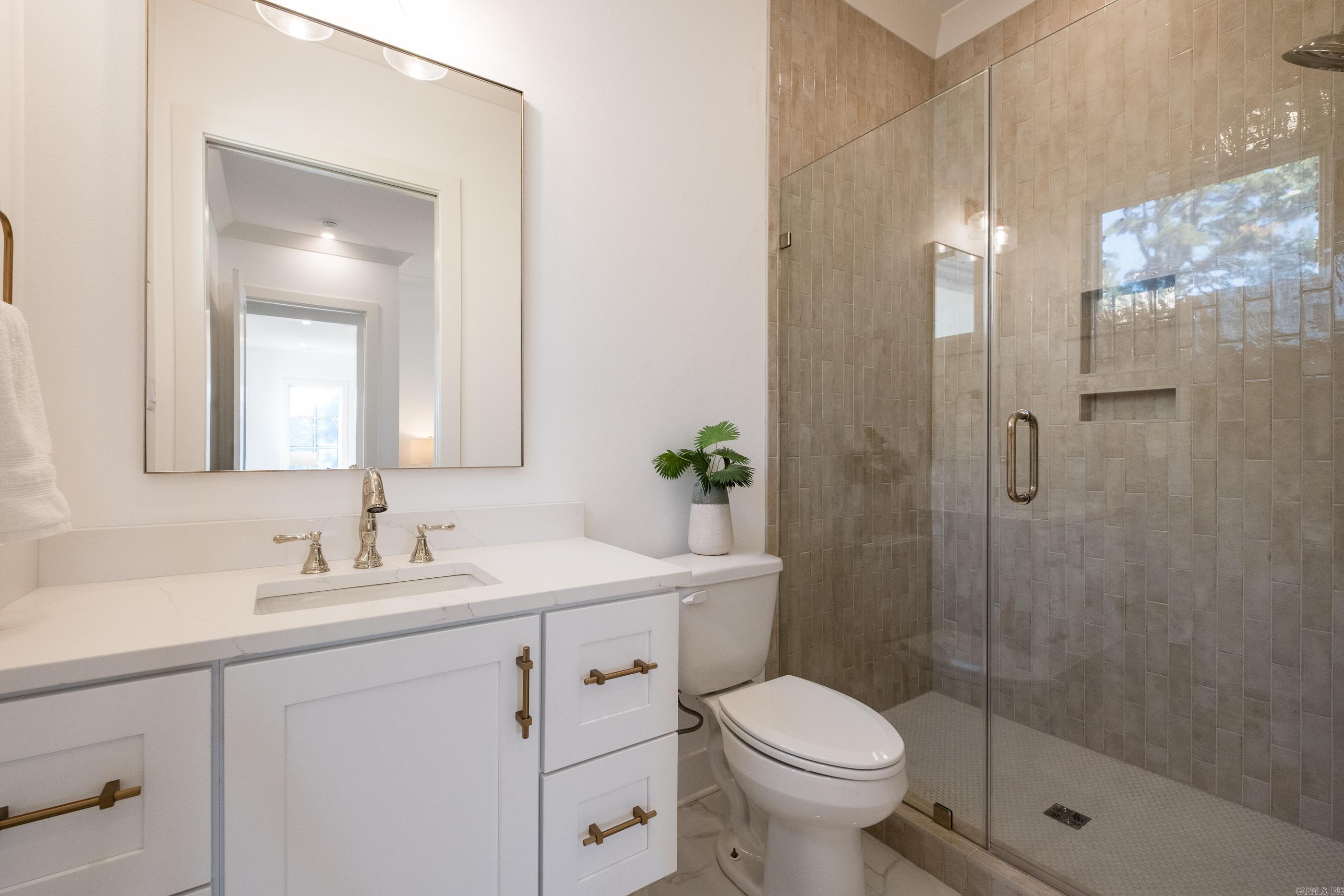 Little Rock, Arkansas, 72207, United States, 4 Bedrooms Bedrooms, ,4 BathroomsBathrooms,Residential,For Sale,1987623