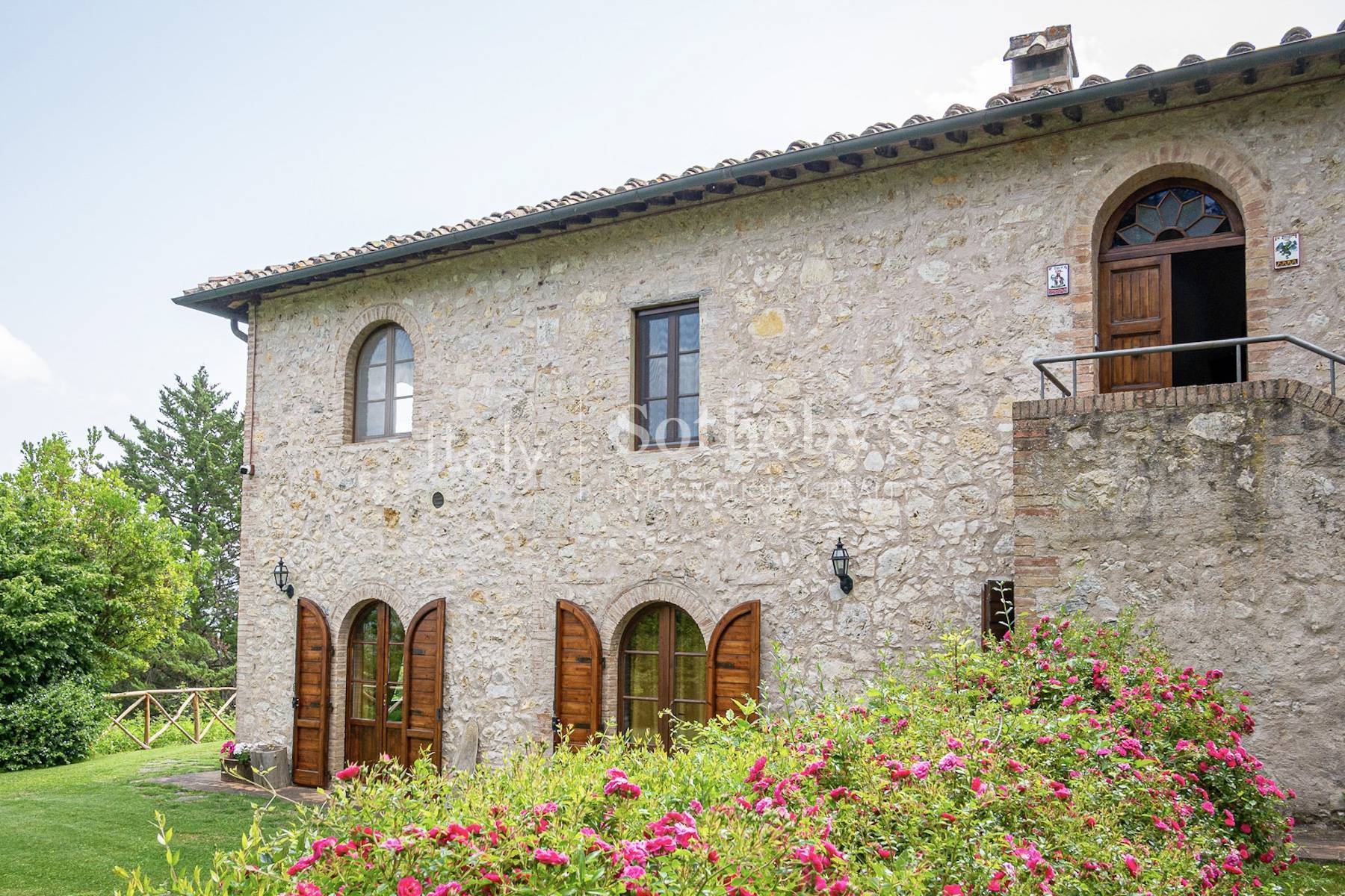  Stunning estate on top of a gentle hill - 物件實景