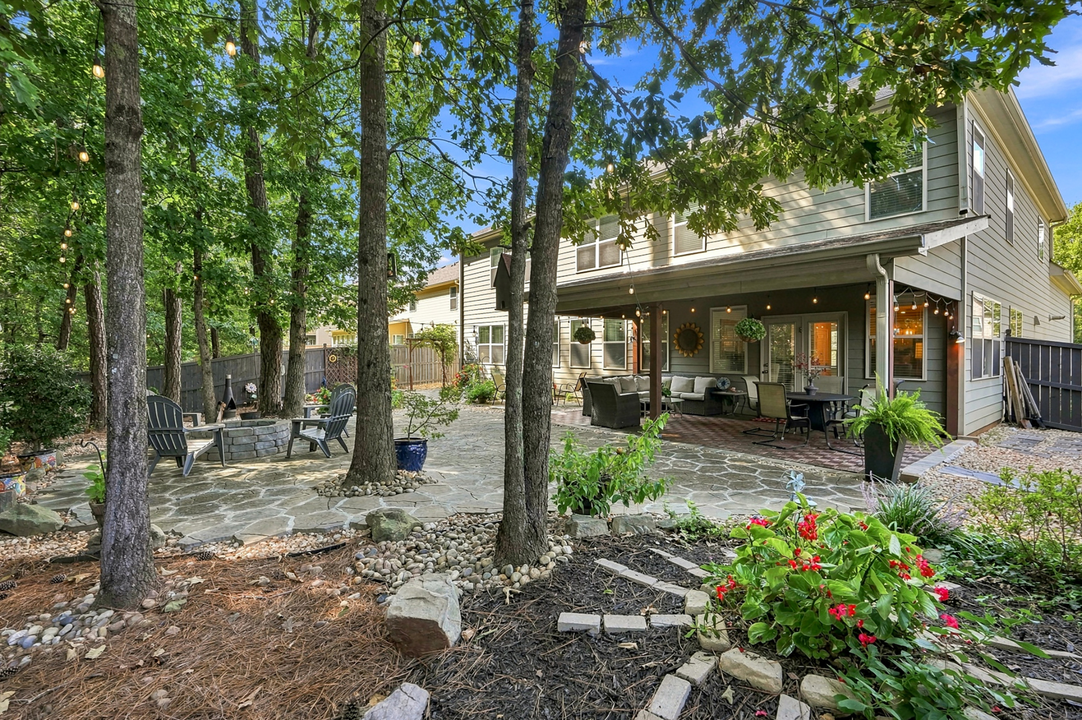  Exceptional Home in the Heart of Downtown Woodstock - 物件實景
