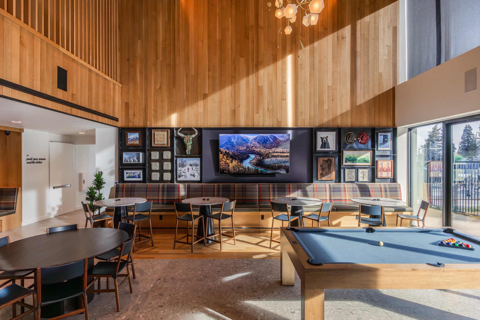  Furnished 5-bedroom Penthouse at Founder