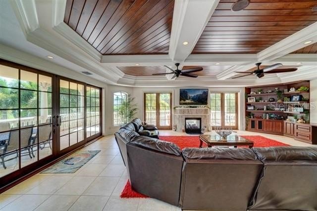 CLEARWATER BEACH, Florida, 33767, United States, 5 Bedrooms Bedrooms, ,6 BathroomsBathrooms,Residential,For Sale,1977061