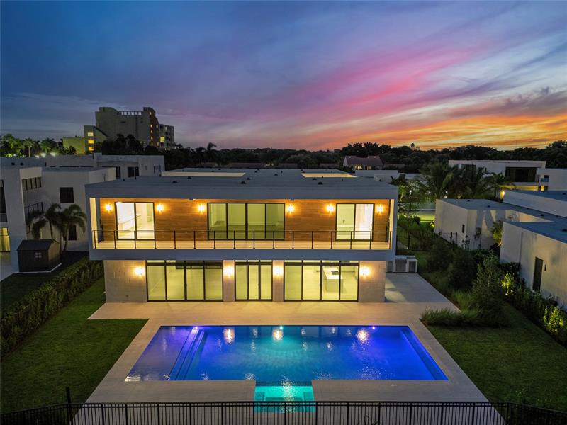 Weston, Florida, 33326, United States, 5 Bedrooms Bedrooms, ,10 BathroomsBathrooms,Residential,For Sale,1925286