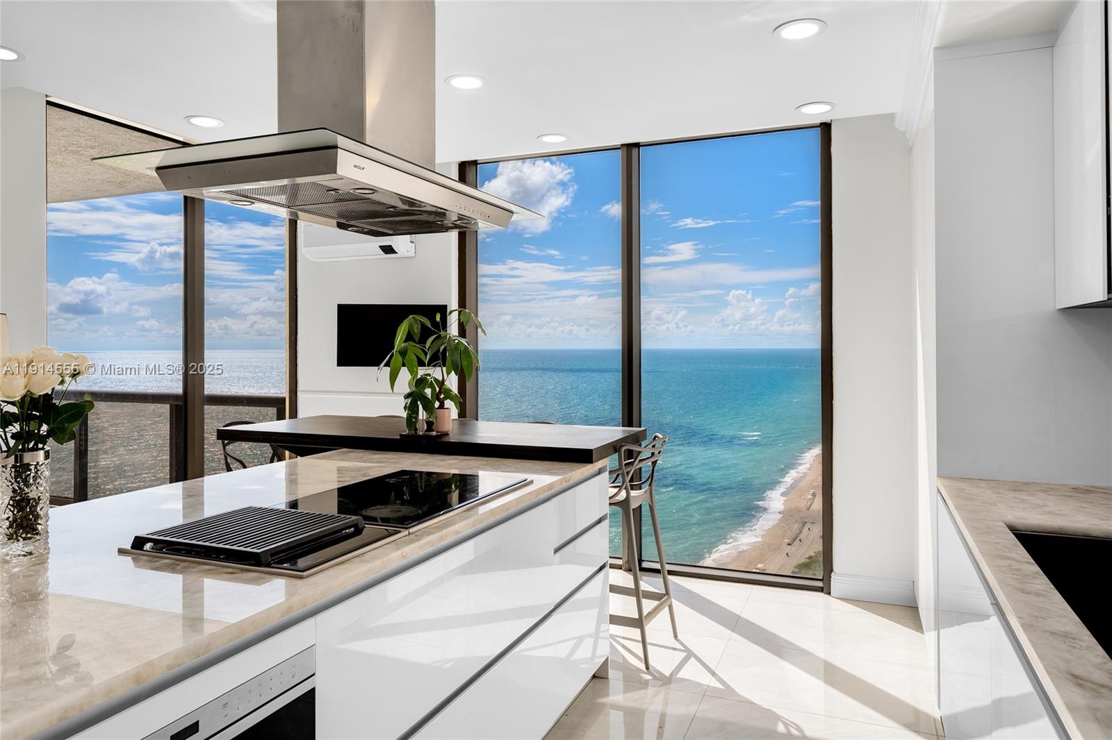Sunny Isles Beach, Florida, 33160, United States, 6 Bedrooms Bedrooms, ,7 BathroomsBathrooms,Residential,For Sale,1993473