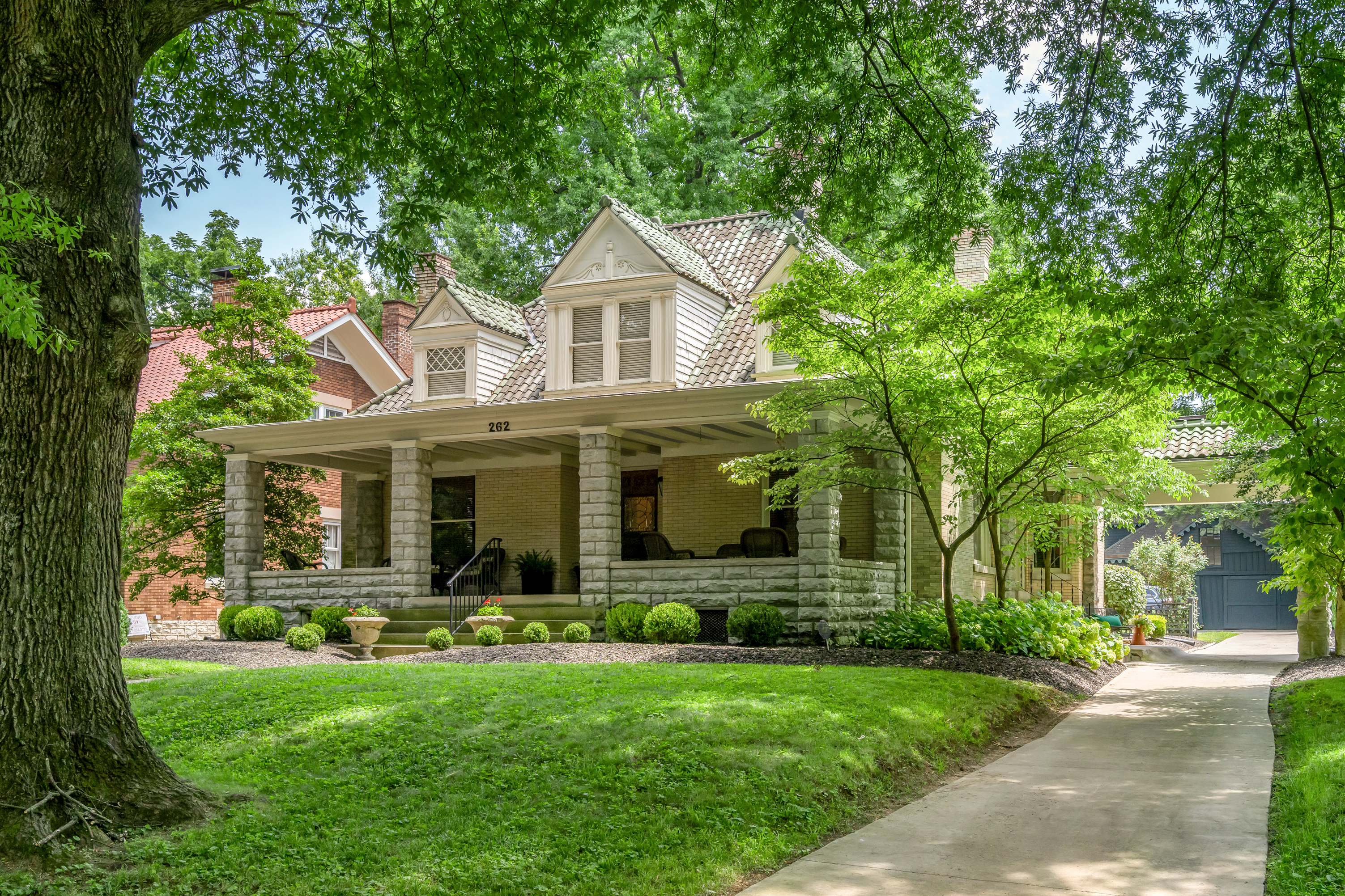  262 S Ashland Avenue - 物件實景