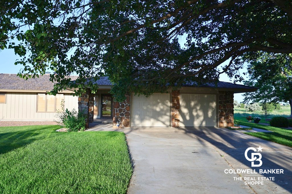 Kensington Blvd, Garden City, KS 67846