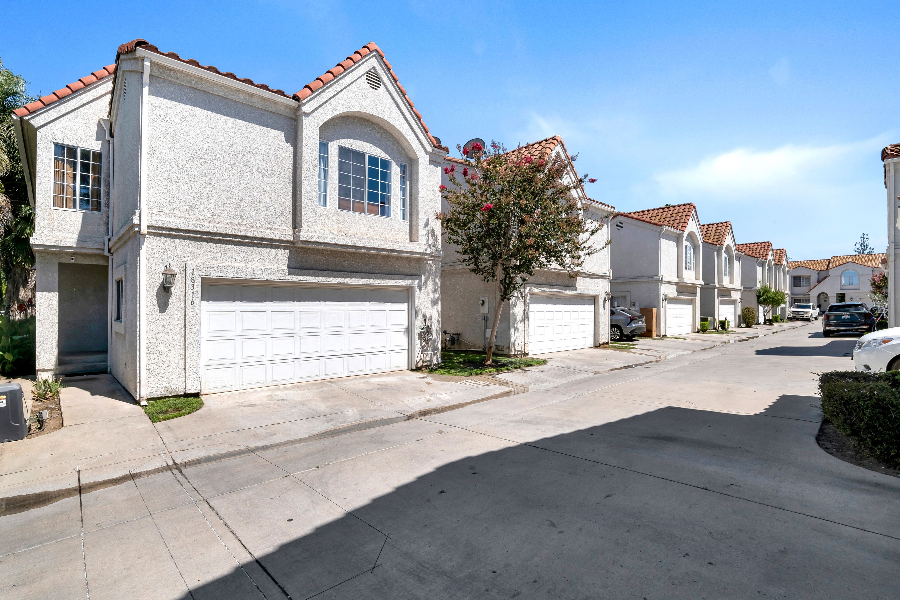  18316 Keswick Street, Reseda - 物件實景