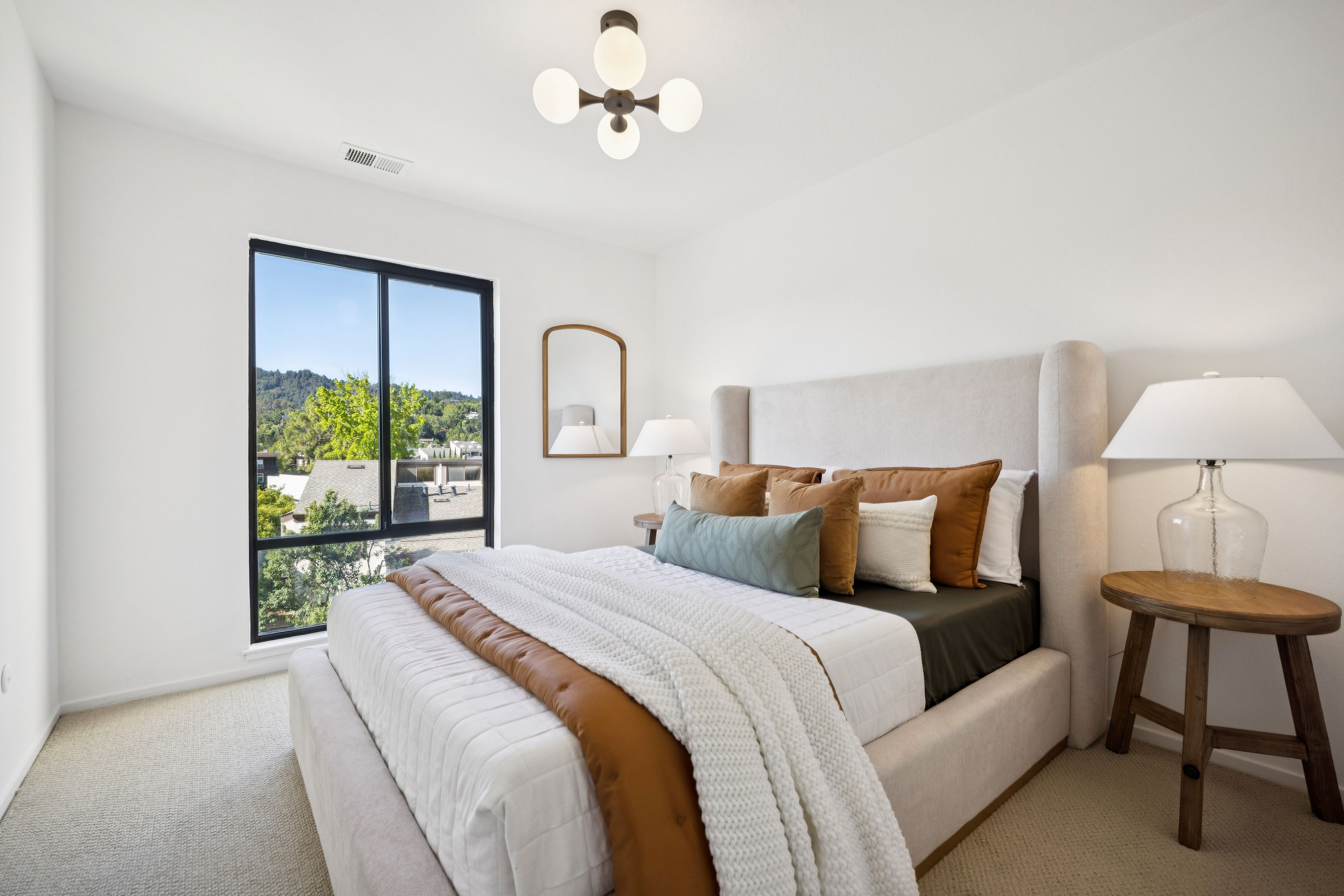  Spacious Greenbrae Townhome - 物件實景