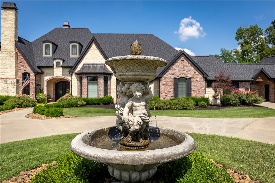 Rogers, Arkansas, 72756, United States, 4 Bedrooms Bedrooms, ,6 BathroomsBathrooms,Residential,For Sale,1987603