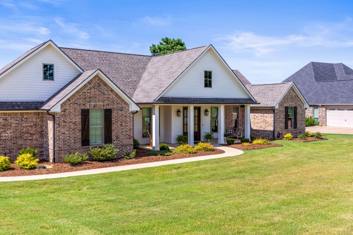 Lindale, Texas, 75771, United States, 3 Bedrooms Bedrooms, ,3 BathroomsBathrooms,Residential,For Sale,1938338