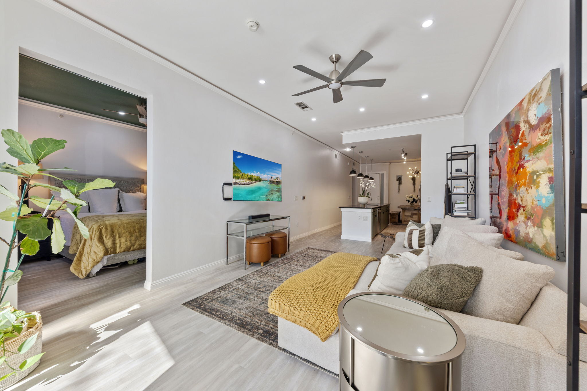  Stunning Updated 1BR/1.5BA Condo — Move-In Ready in the Heart of Uptown - 物件實景