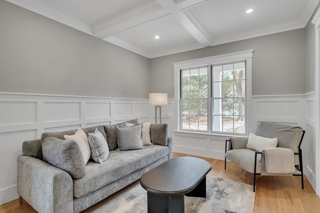 Lexington, Massachusetts, 02420, United States, 5 Bedrooms Bedrooms, ,6 BathroomsBathrooms,Residential,For Sale,1995859