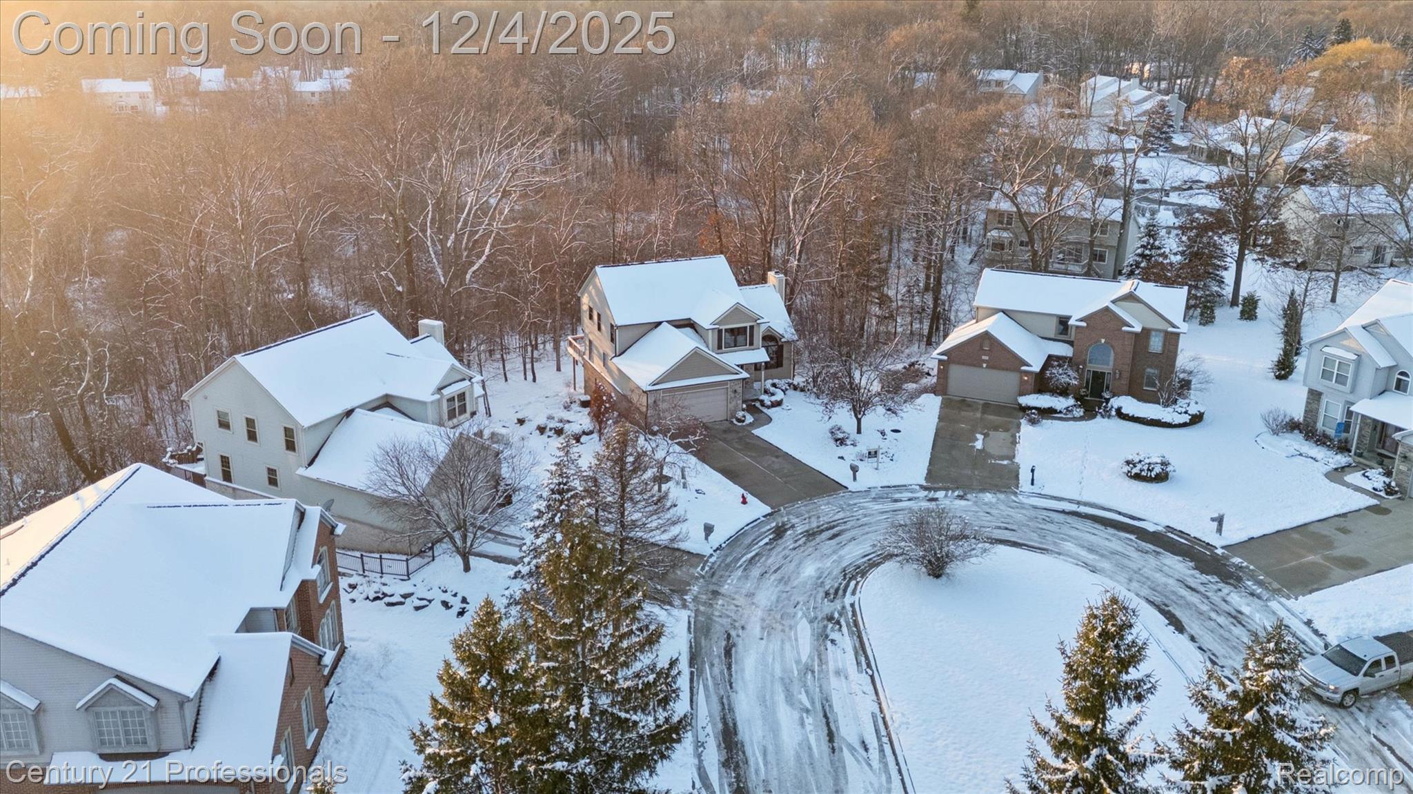 Orion, Michigan, 48360, United States, 4 Bedrooms Bedrooms, ,4 BathroomsBathrooms,Residential,For Sale,2001208