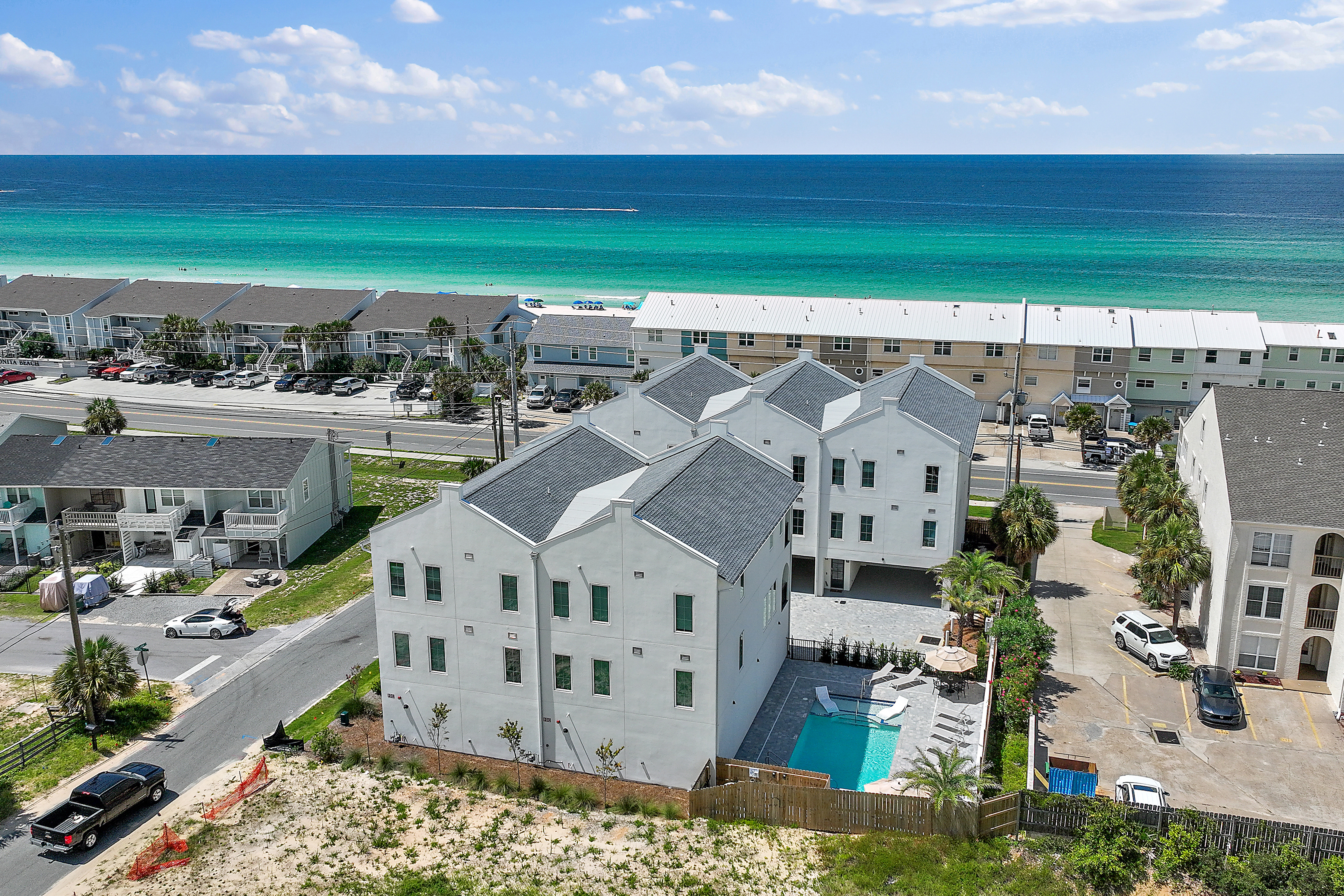 Luxury Concrete Gulf View Townhome - 物件實景
