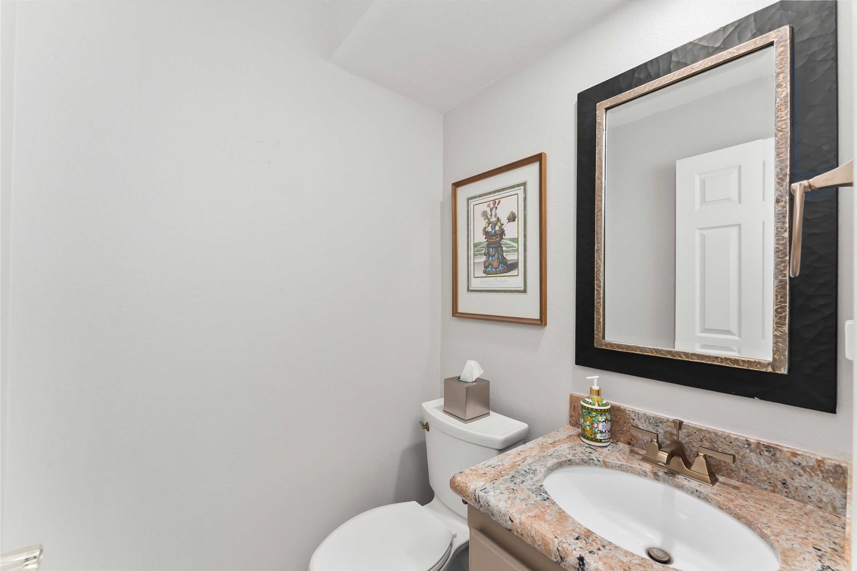  2230 Hillcrest Way, Carmichael, CA 95608 - 物件實景