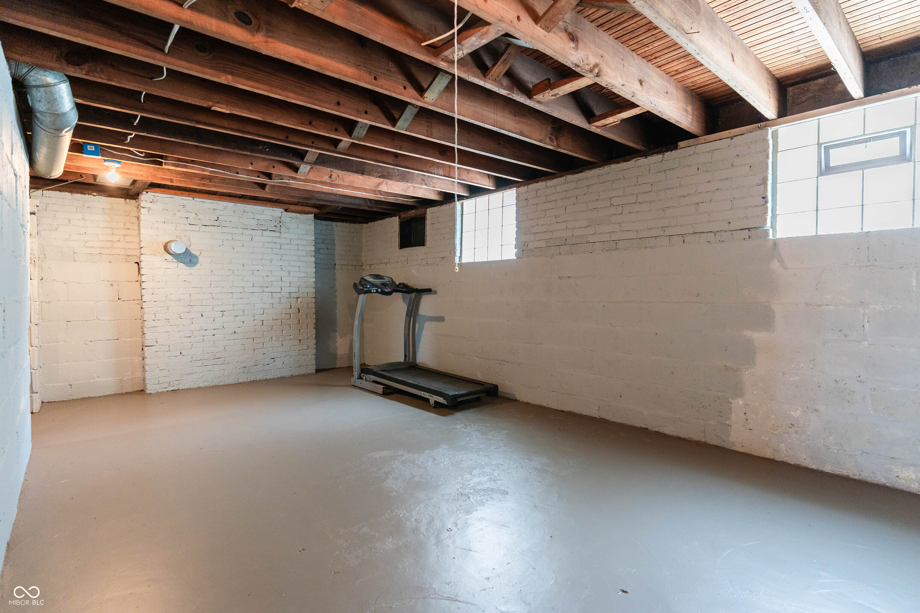 Indianapolis, Indiana, 46268, United States, 4 Bedrooms Bedrooms, ,2 BathroomsBathrooms,Residential,For Sale,1981741