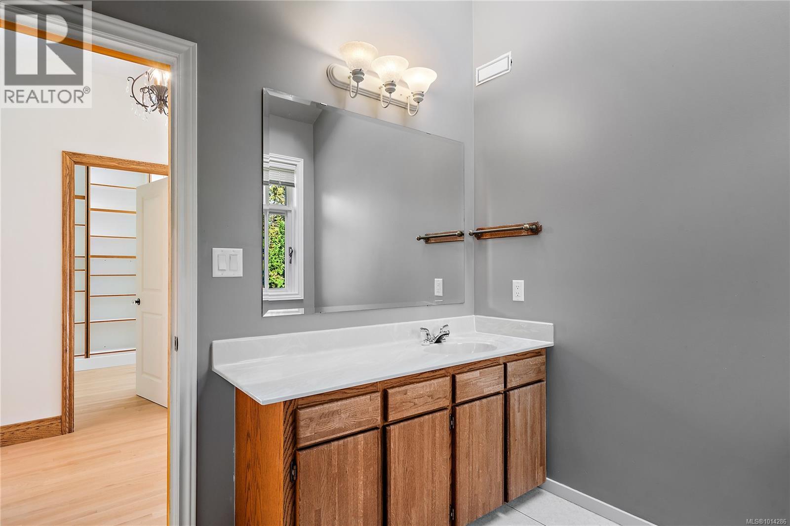 NORTH SAANICH, British Columbia, V8L 5P8, CA, 7 Bedrooms Bedrooms, ,10 BathroomsBathrooms,Residential,For Sale,1950627