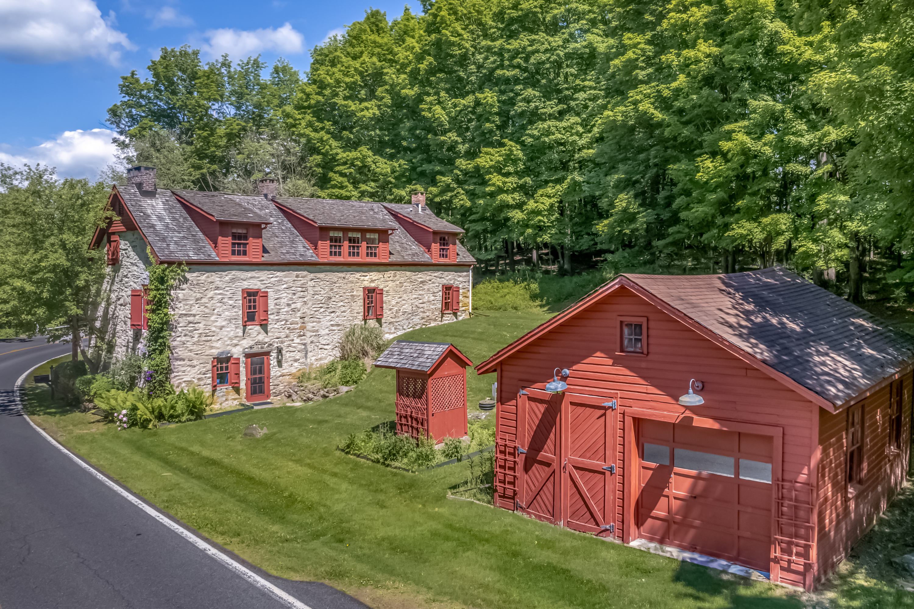  1282 Old Post Road, Ulster Park, NY 12487 - 物件實景