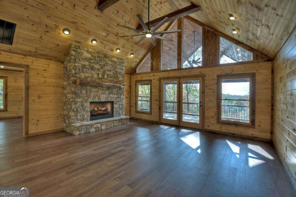 Mineral Bluff, Georgia, 30559, United States, 4 Bedrooms Bedrooms, ,5 BathroomsBathrooms,Residential,For Sale,1858939