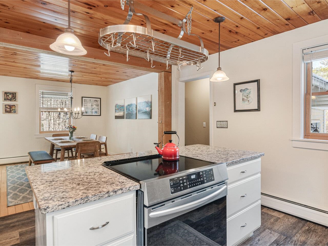 Underhill, Vermont, 05489, United States, 3 Bedrooms Bedrooms, ,2 BathroomsBathrooms,Residential,For Sale,1785113