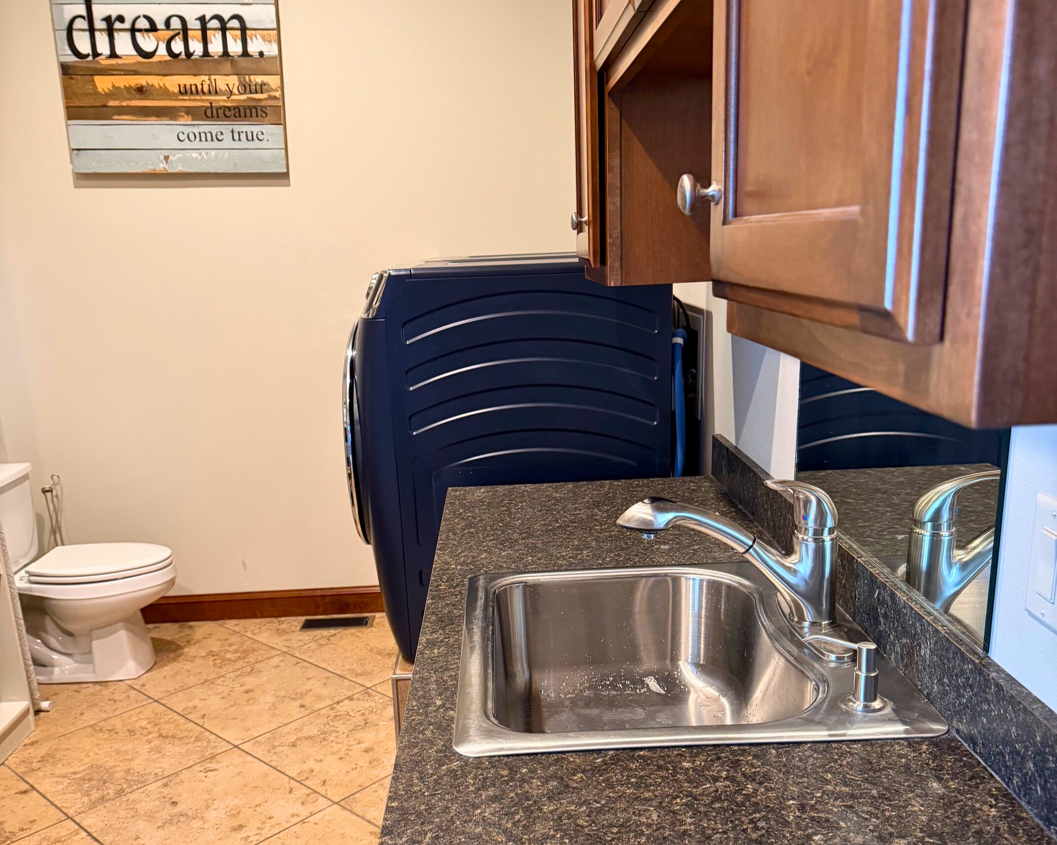 Sioux City, Iowa, 51106, United States, 5 Bedrooms Bedrooms, ,4 BathroomsBathrooms,Residential,For Sale,2002459