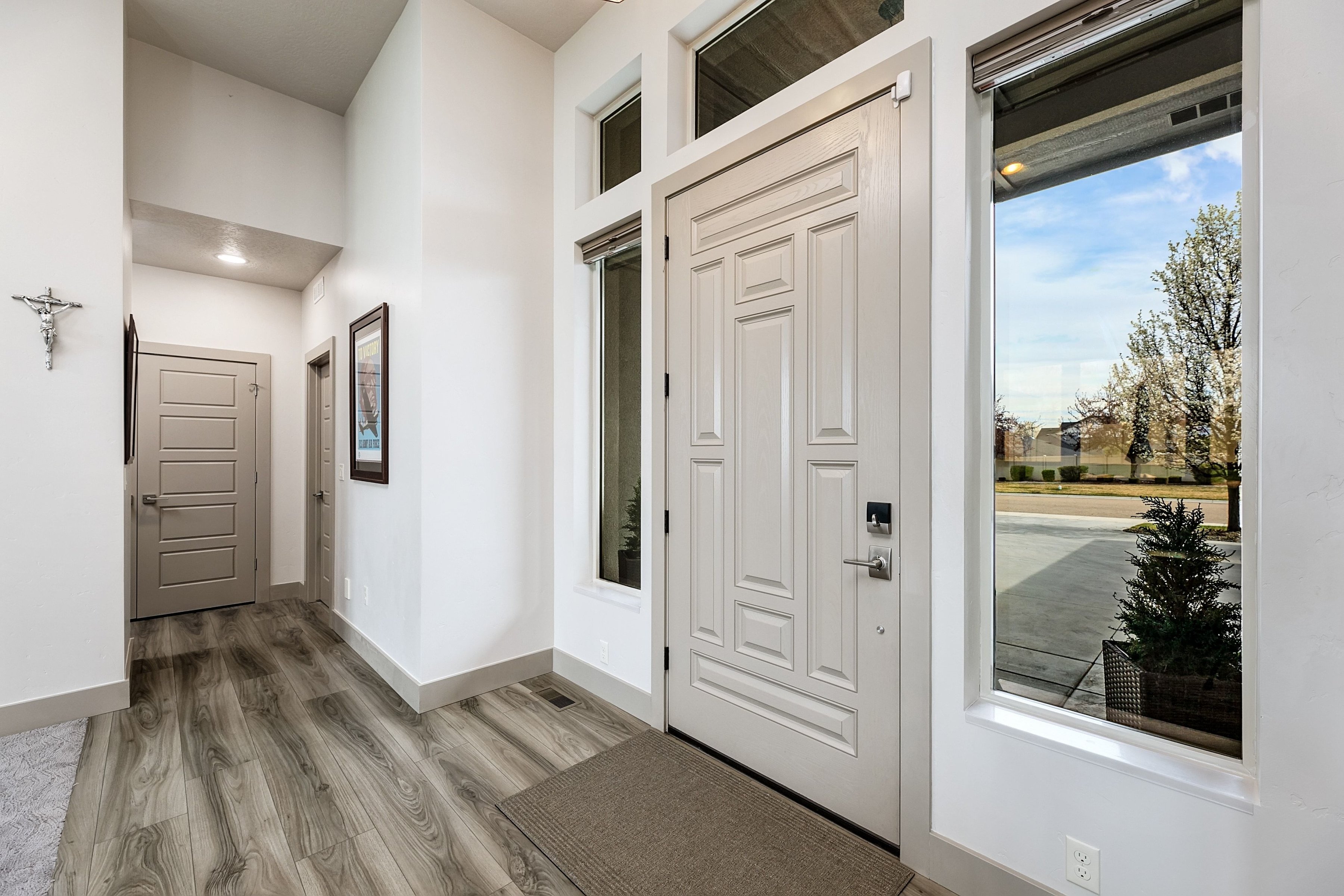  Beautiful Single Level - Former Builder Model Home - 物件實景