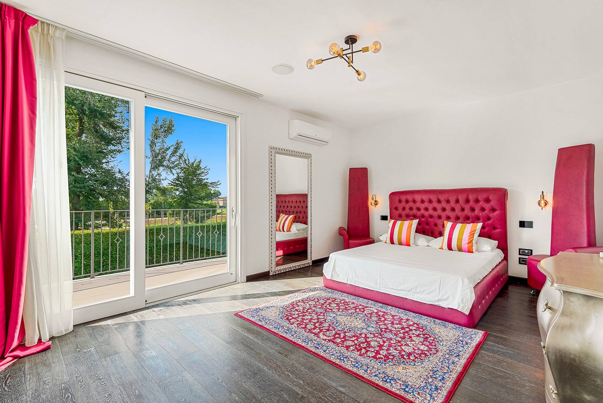 Forte dei Marmi, Lucca, 55042, IT, 5 Bedrooms Bedrooms, ,9 BathroomsBathrooms,Residential,For Sale,1950777