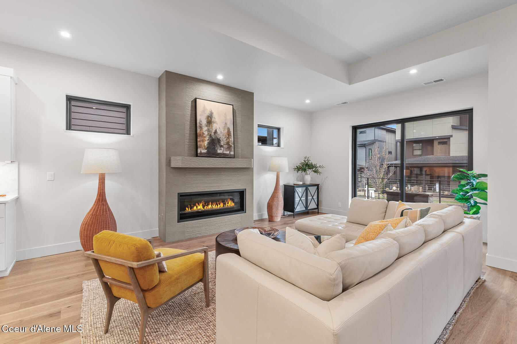 Coeur d'Alene, Idaho, 83814, United States, 3 Bedrooms Bedrooms, ,4 BathroomsBathrooms,Residential,For Sale,2014770