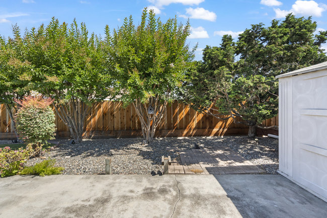 Hollister, California, 95023, United States, 3 Bedrooms Bedrooms, ,2 BathroomsBathrooms,Residential,For Sale,1942638