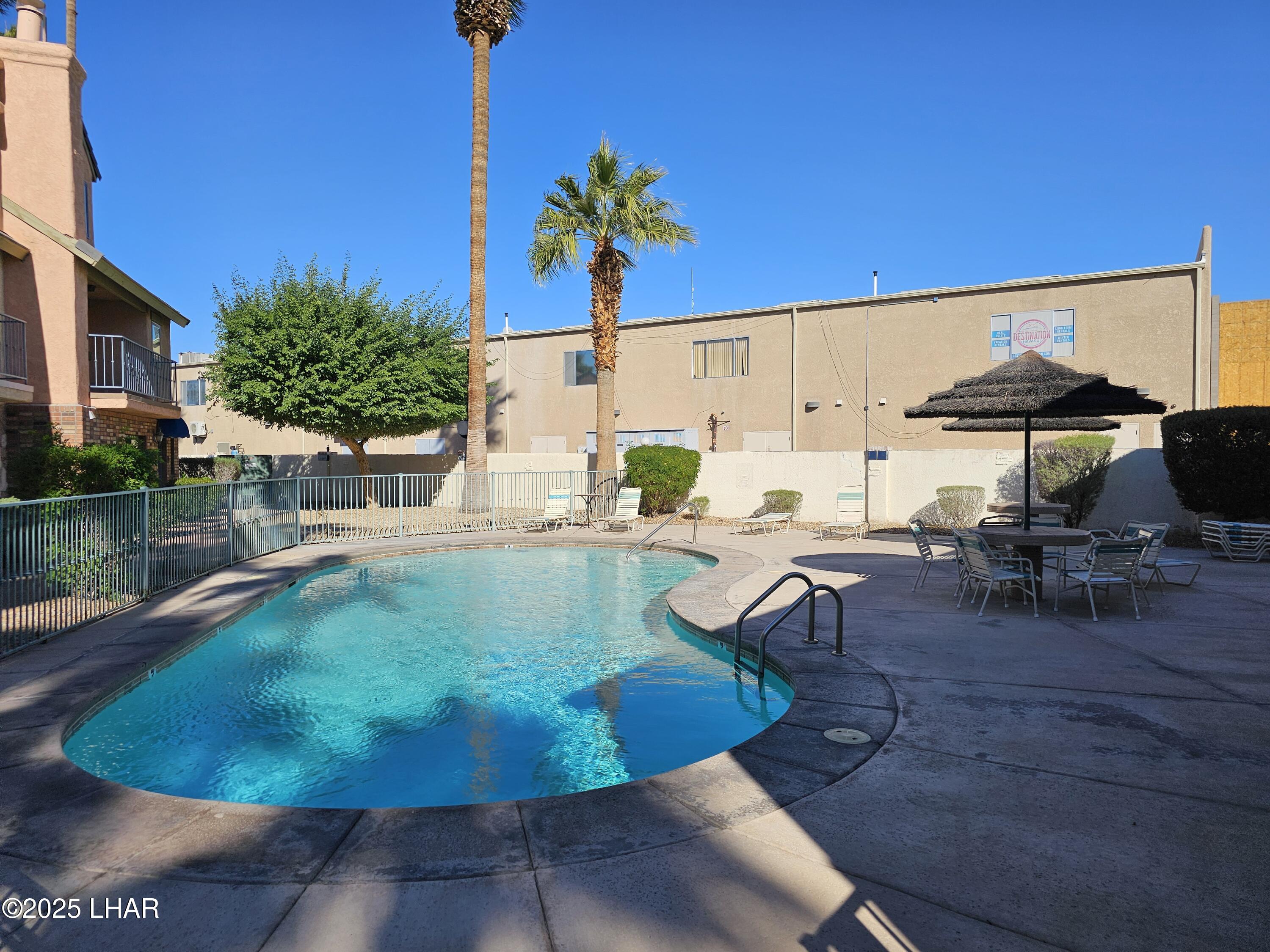 Lake Havasu City, Arizona, 86403, United States, 2 Bedrooms Bedrooms, ,3 BathroomsBathrooms,Residential,For Sale,2001999