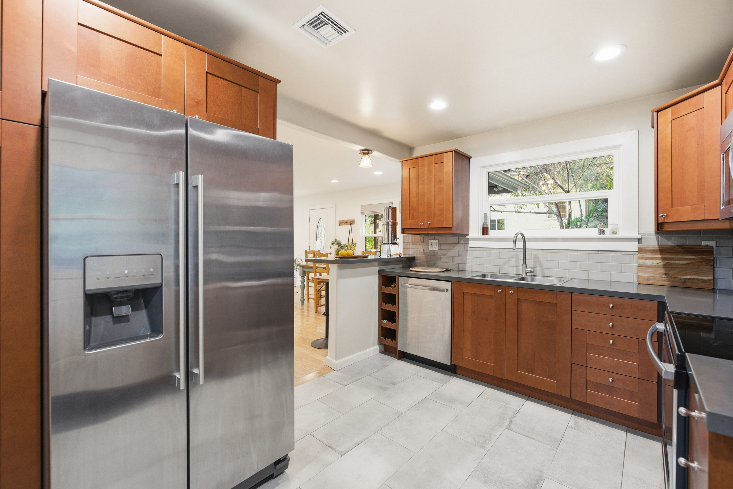  502 Fernwood Pacific Dr - 物件實景