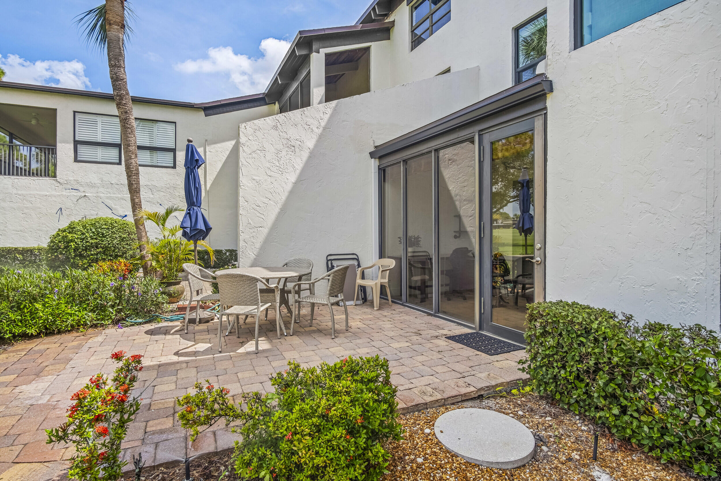 Delray Beach, Florida, 33445, United States, 2 Bedrooms Bedrooms, ,2 BathroomsBathrooms,Residential,For Sale,1934680
