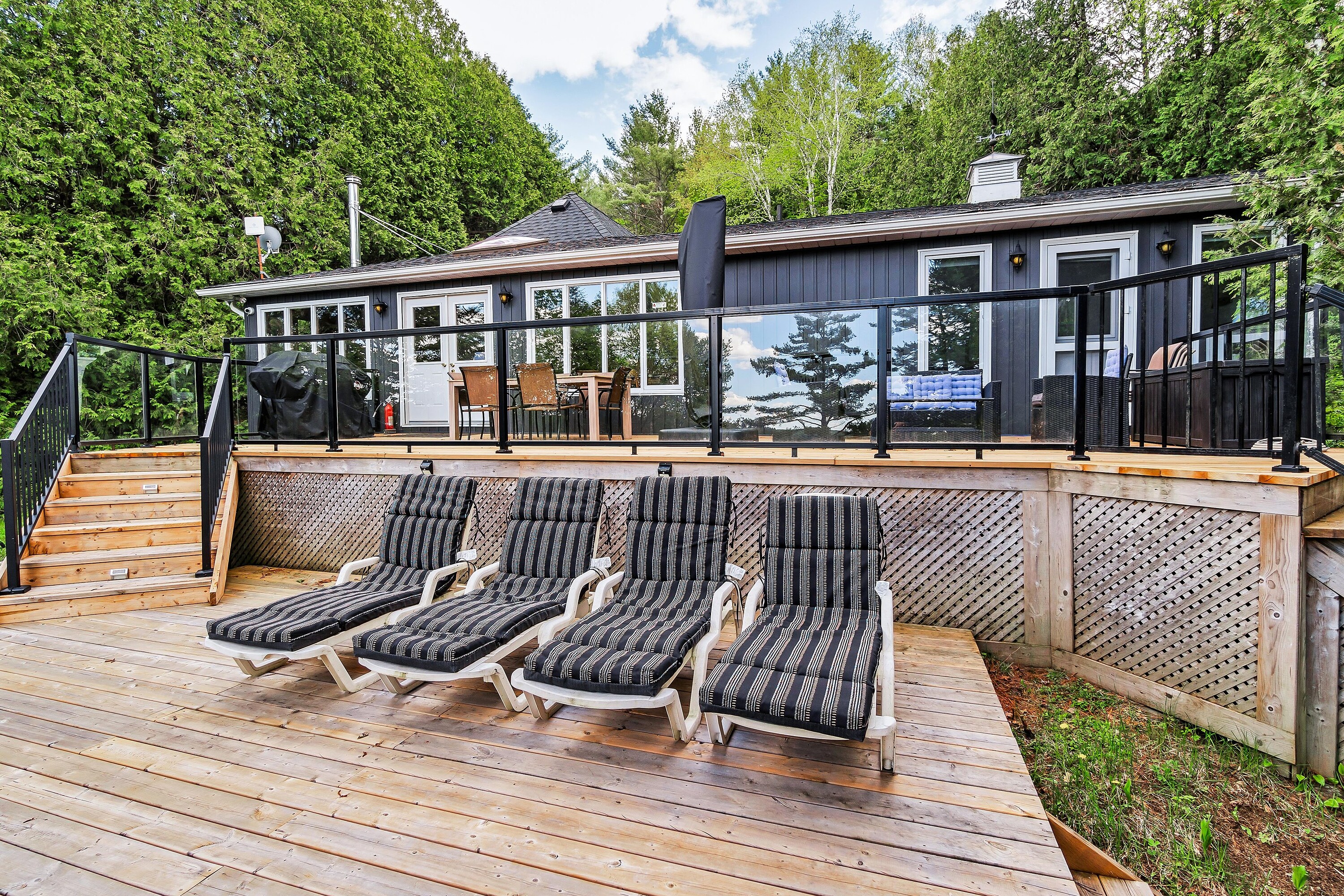  Coveted Area of Lake of Bays - 物件實景